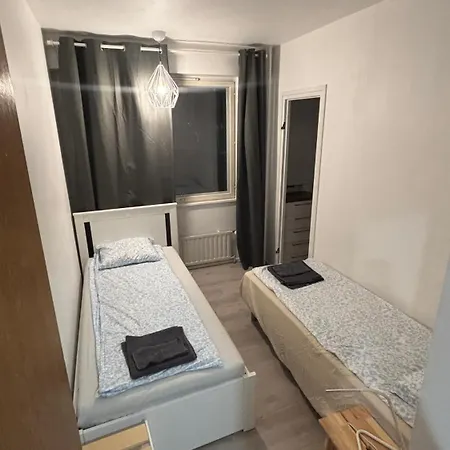 شقة Spacious In The Center Of *